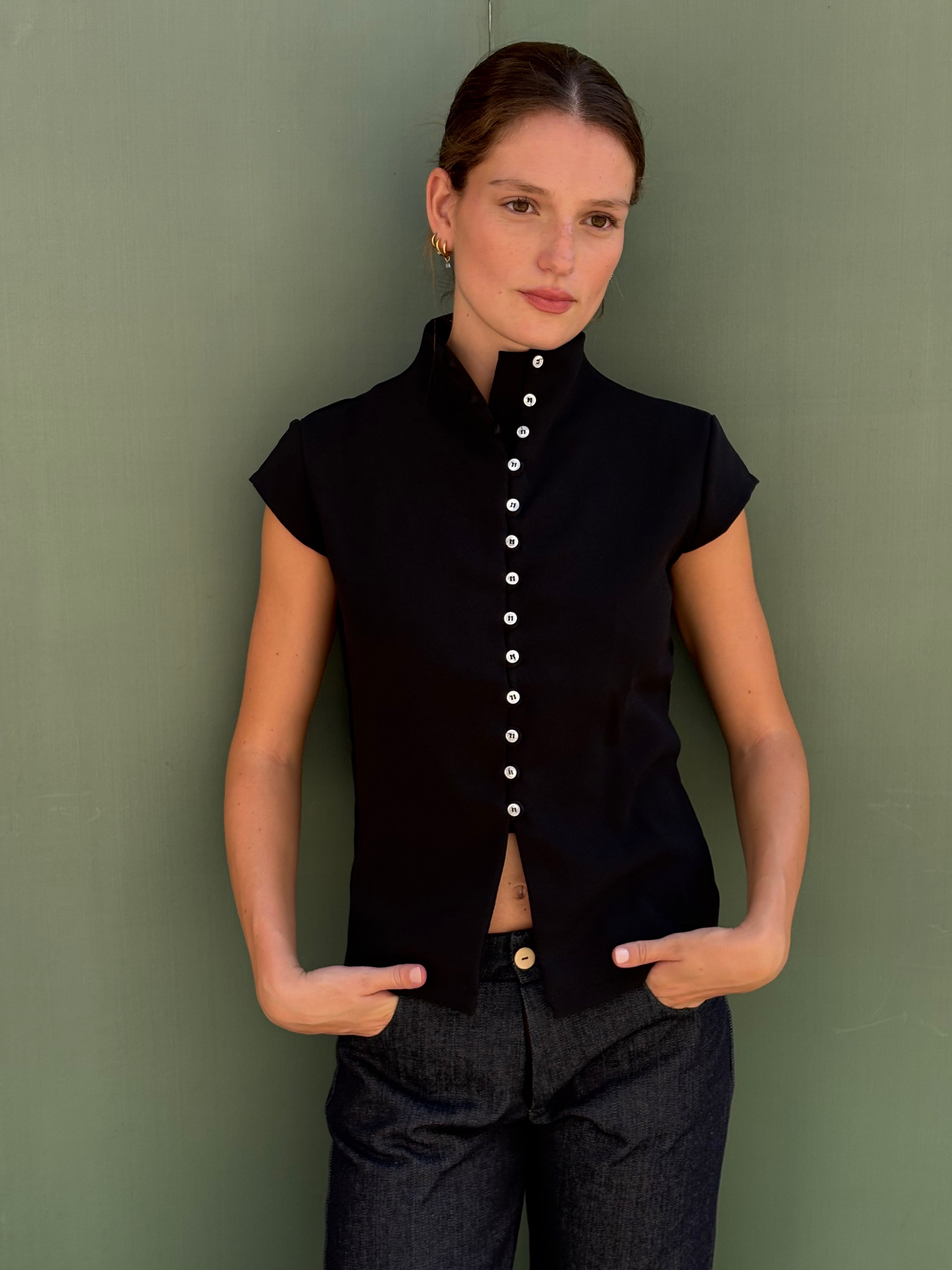 Top Kiki Black